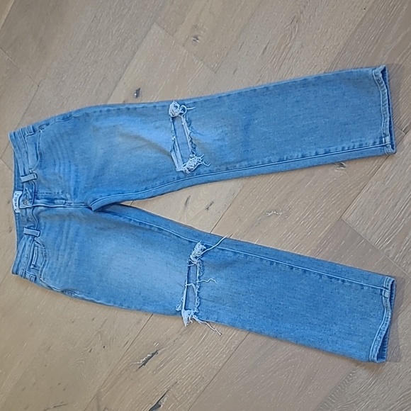 PAIGE Jeans Women's sz 26 Brigitte Straight Leg Distressed Mid Rise Denim Jeans - Picture 2 of 9